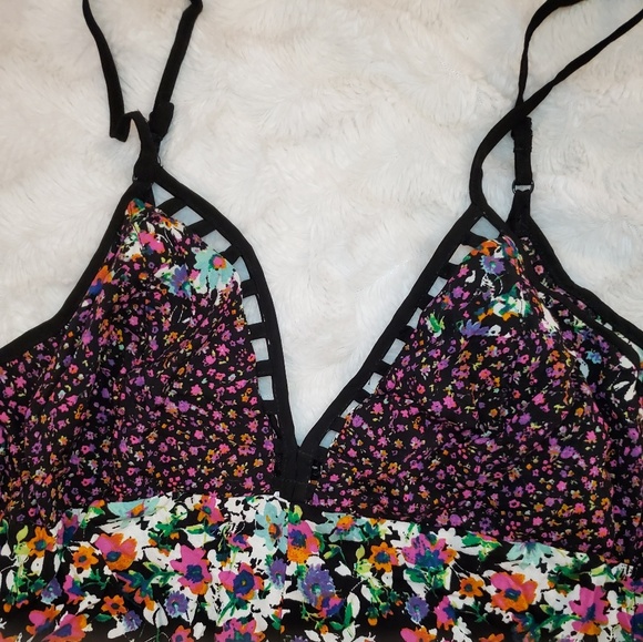 Floral romper - Picture 3 of 5